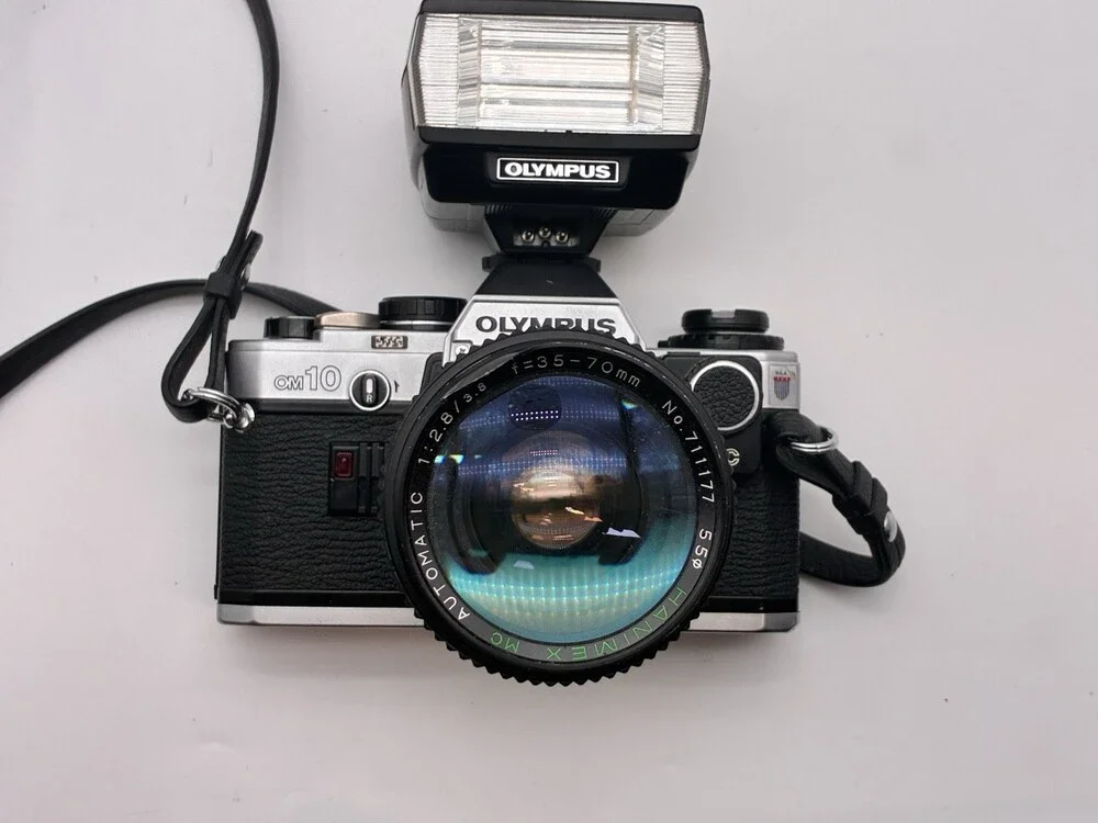 Olympus OM10 FC 35mm Film Camera w/ 35-70mm Lens T20 Flash Parts Repair